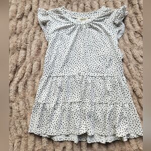 Monteau size large poka dot white and black casual top short sleeve flowy